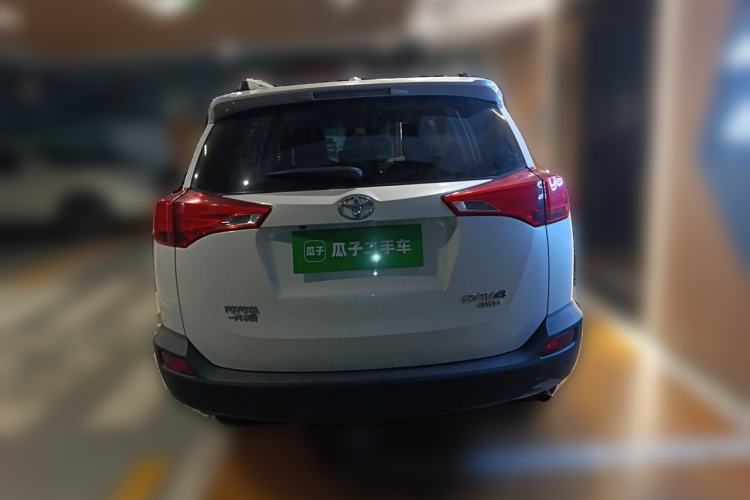 Used Toyota RAV4 2013 2.0L CVT Four-Wheel Drive Fashion Edition Rear
