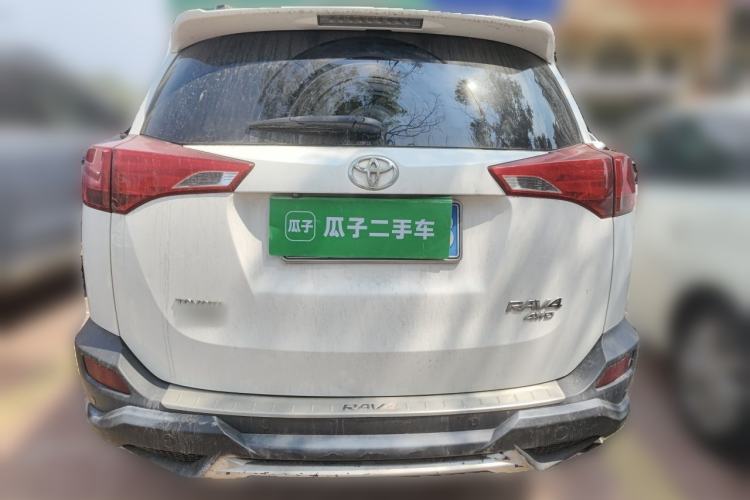 Used Toyota RAV4 2013 2.0L CVT Four-Wheel Drive Fashion Edition Rear