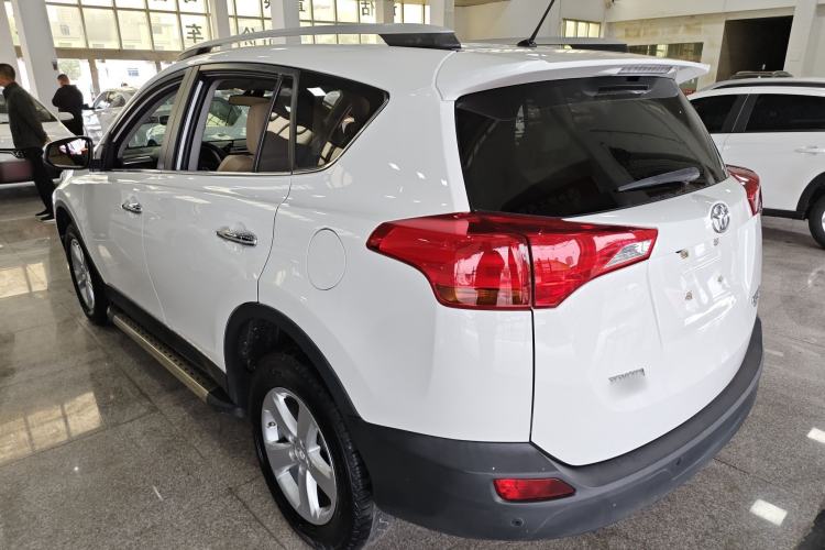 Used Toyota RAV4 2013 2.0L CVT Four-Wheel Drive New Edition Rear Left 45 Deg
