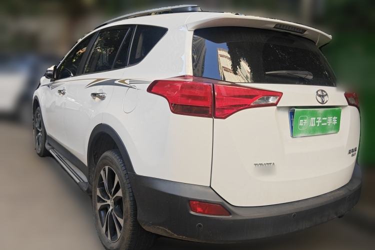 Used Toyota RAV4 2013 2.5L Automatic 4x4 Luxury Edition Rear Left 45 Deg