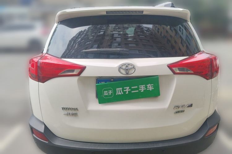 Used Toyota RAV4 2013 2.0L CVT Four-Wheel Drive Fashion Edition Rear