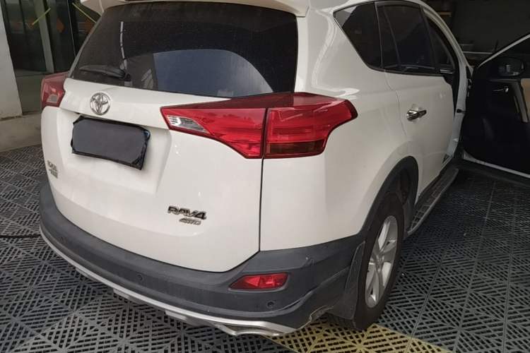 Used Toyota RAV4 2013 2.0L CVT Four-Wheel Drive New Edition Rear Right 45 Deg