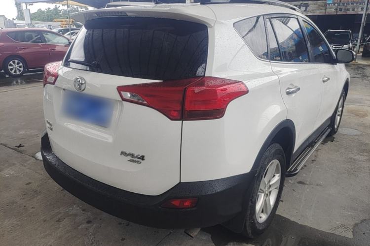 Used Toyota RAV4 2013 2.5L Automatic 4x4 Elite Edition Rear Right 45 Deg