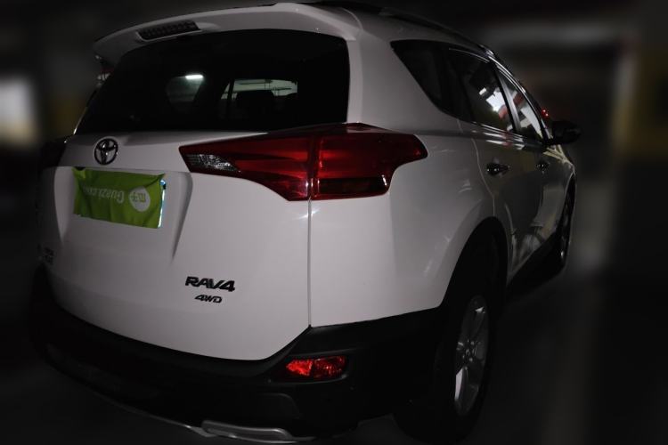 Used Toyota RAV4 2013 2.5L Automatic 4x4 Elite Edition Rear Right 45 Deg