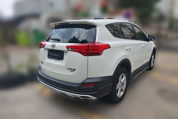 Used Toyota RAV4 2013 2.0L CVT Four-Wheel Drive Fashion Edition Rear Right 45 Deg