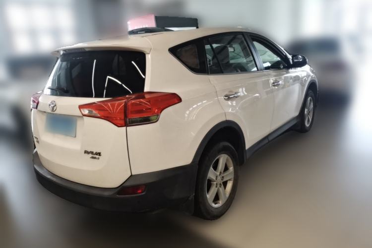 Used Toyota RAV4 2013 2.5L Automatic 4x4 Elite Edition Rear Right 45 Deg