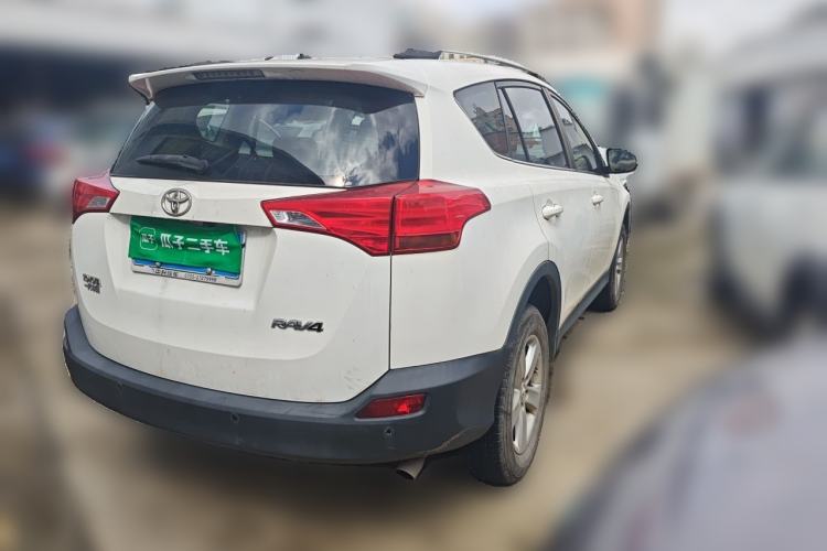 Used Toyota RAV4 2013 2.0L CVT Two-Wheel Drive Urban Edition Rear Right 45 Deg