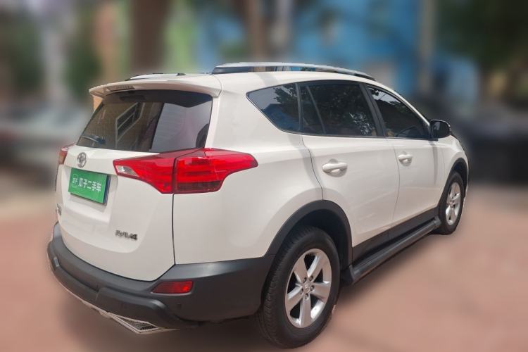 Used Toyota RAV4 2013 2.0L CVT Two-Wheel Drive Urban Edition Rear Right 45 Deg
