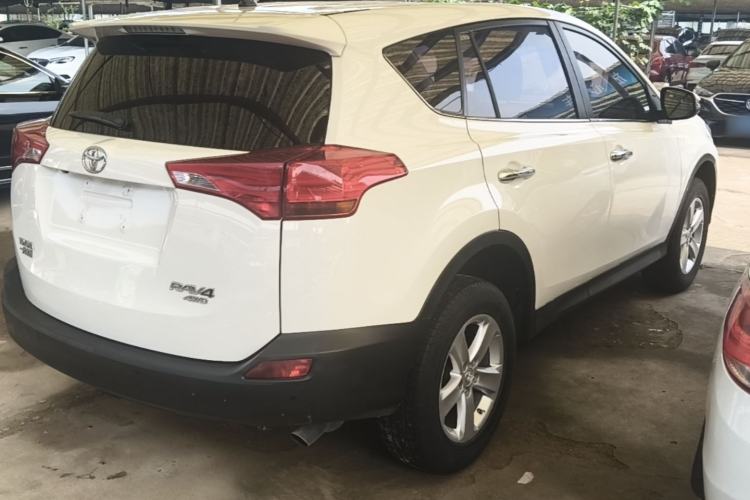 Used Toyota RAV4 2013 2.0L CVT Four-Wheel Drive New Edition Rear Right 45 Deg
