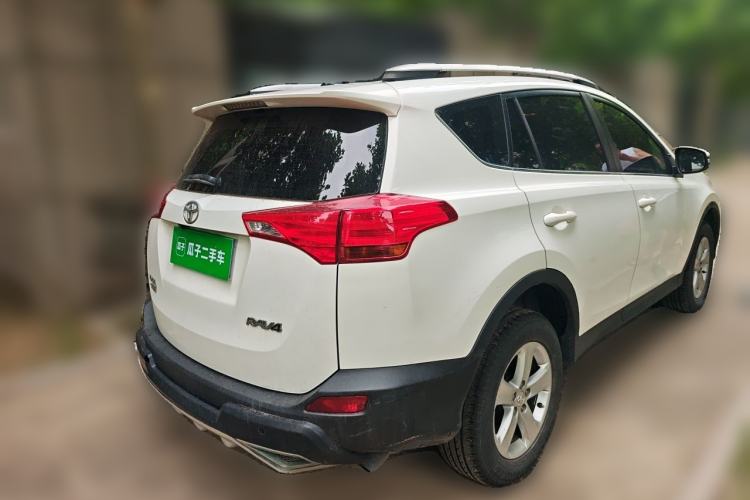 Used Toyota RAV4 2013 2.0L CVT Two-Wheel Drive Urban Edition Rear Right 45 Deg