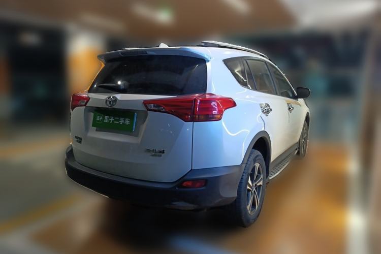 Used Toyota RAV4 2013 2.0L CVT Four-Wheel Drive Fashion Edition Rear Right 45 Deg