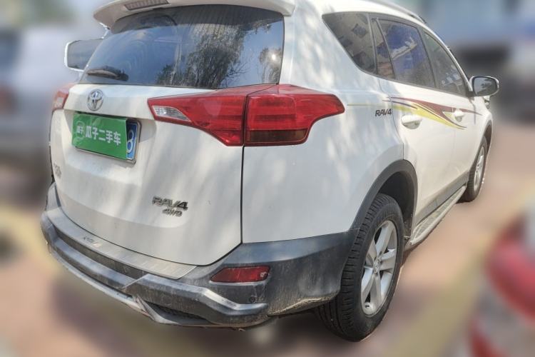Used Toyota RAV4 2013 2.0L CVT Four-Wheel Drive Fashion Edition Rear Right 45 Deg