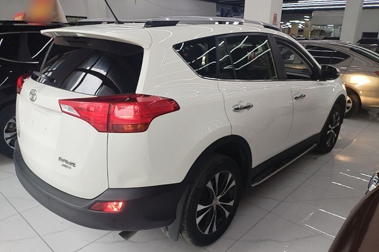 Used Toyota RAV4 2013 2.5L Automatic 4x4 Luxury Edition Rear Right 45 Deg