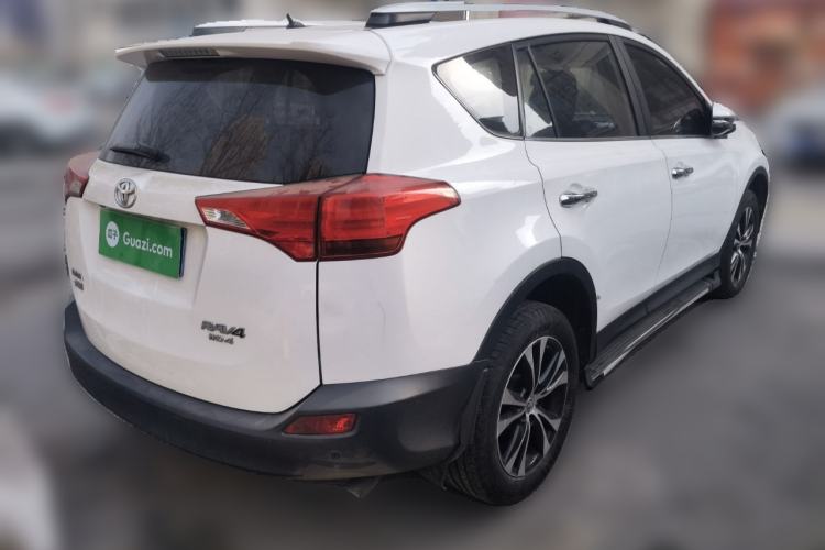 Used Toyota RAV4 2013 2.5L Automatic 4x4 Luxury Edition Rear Right 45 Deg