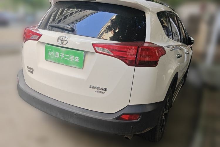 Used Toyota RAV4 2013 2.5L Automatic 4x4 Luxury Edition Rear Right 45 Deg