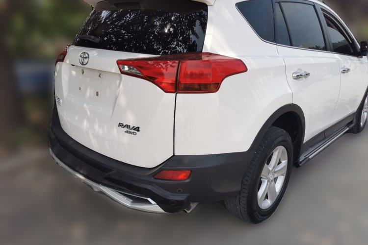 Used Toyota RAV4 2013 2.5L Automatic 4x4 Elite Edition Rear Right 45 Deg