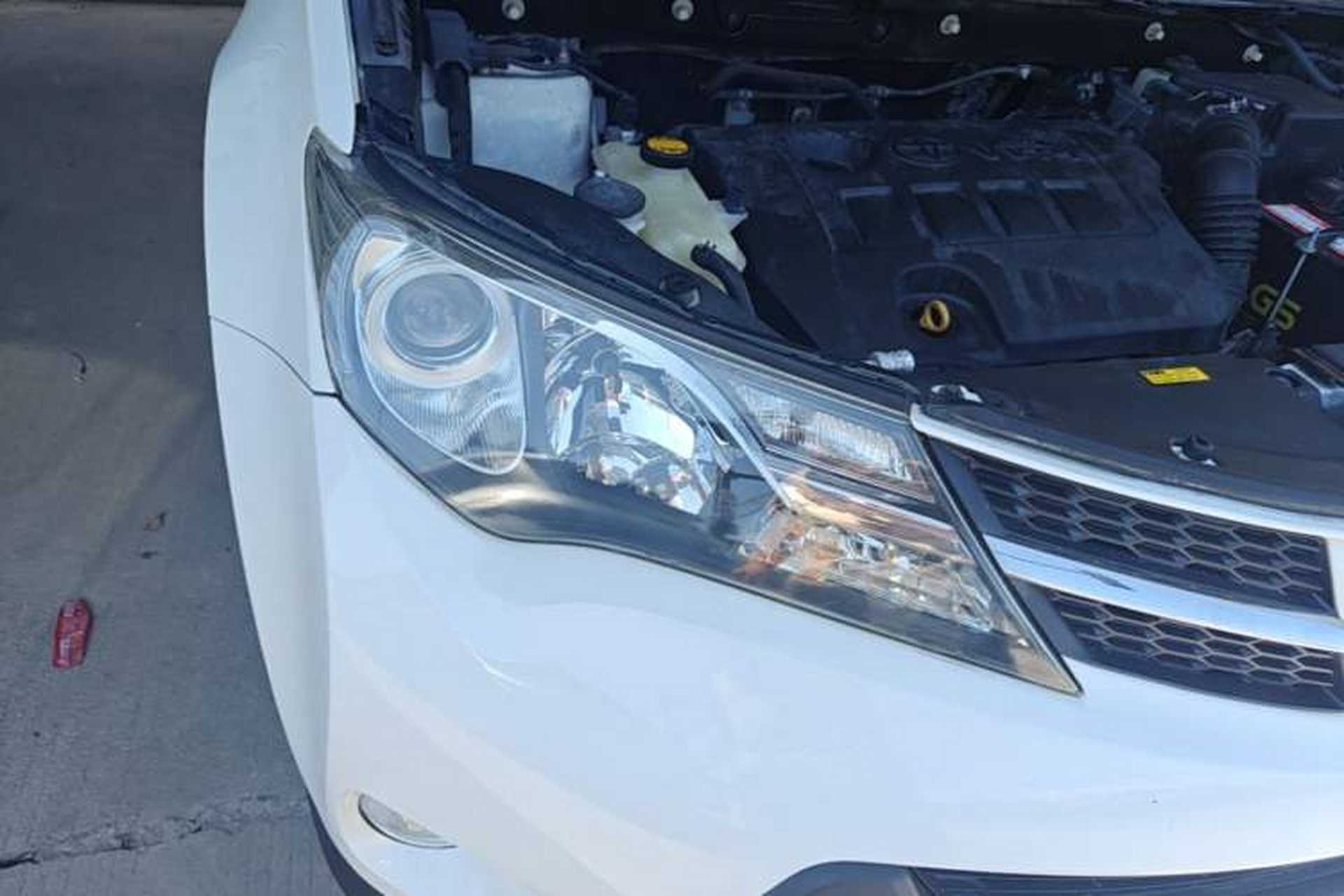 Used Toyota RAV4 2013 2.0L CVT Four-Wheel Drive New Edition Right Front Headlight