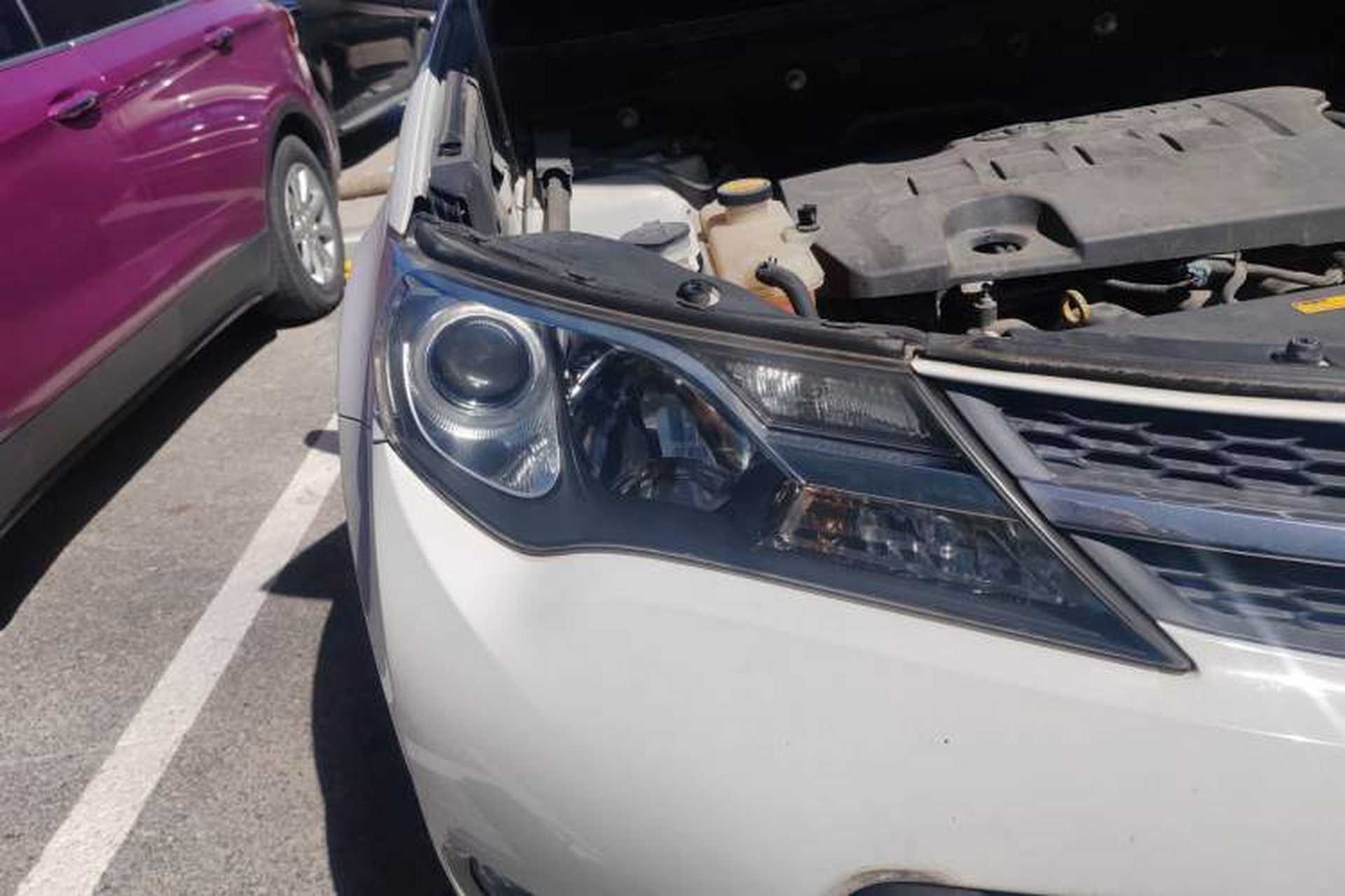 Used Toyota RAV4 2013 2.0L CVT Four-Wheel Drive Fashion Edition Right Front Headlight