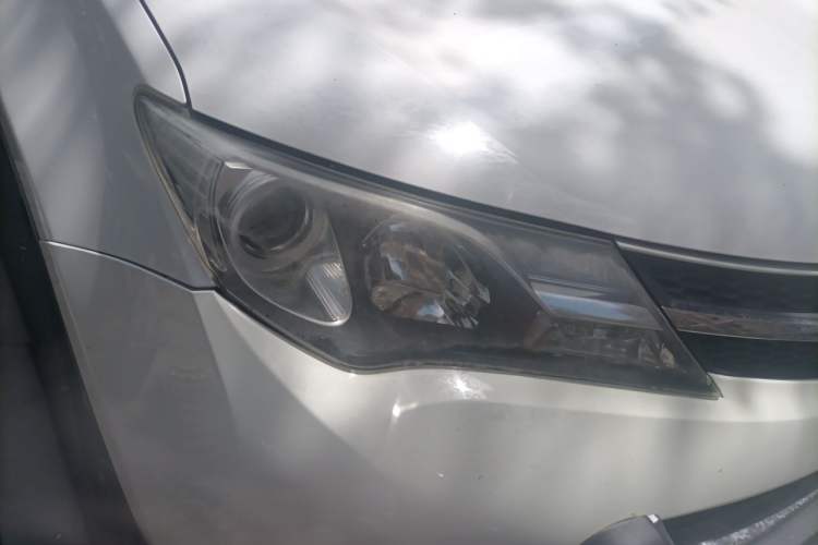 Used Toyota RAV4 2013 2.0L CVT Four-Wheel Drive Fashion Edition Right Front Headlight