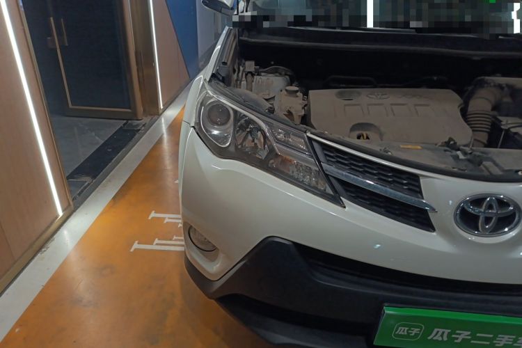 Used Toyota RAV4 2013 2.0L CVT Four-Wheel Drive Fashion Edition Right Front Headlight