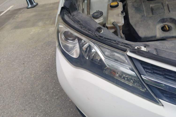 Used Toyota RAV4 2013 2.0L CVT Four-Wheel Drive Fashion Edition Right Front Headlight