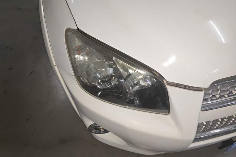 Used Toyota RAV4 2013 Special Edition 2.0L Automatic Classic Right Front Headlight