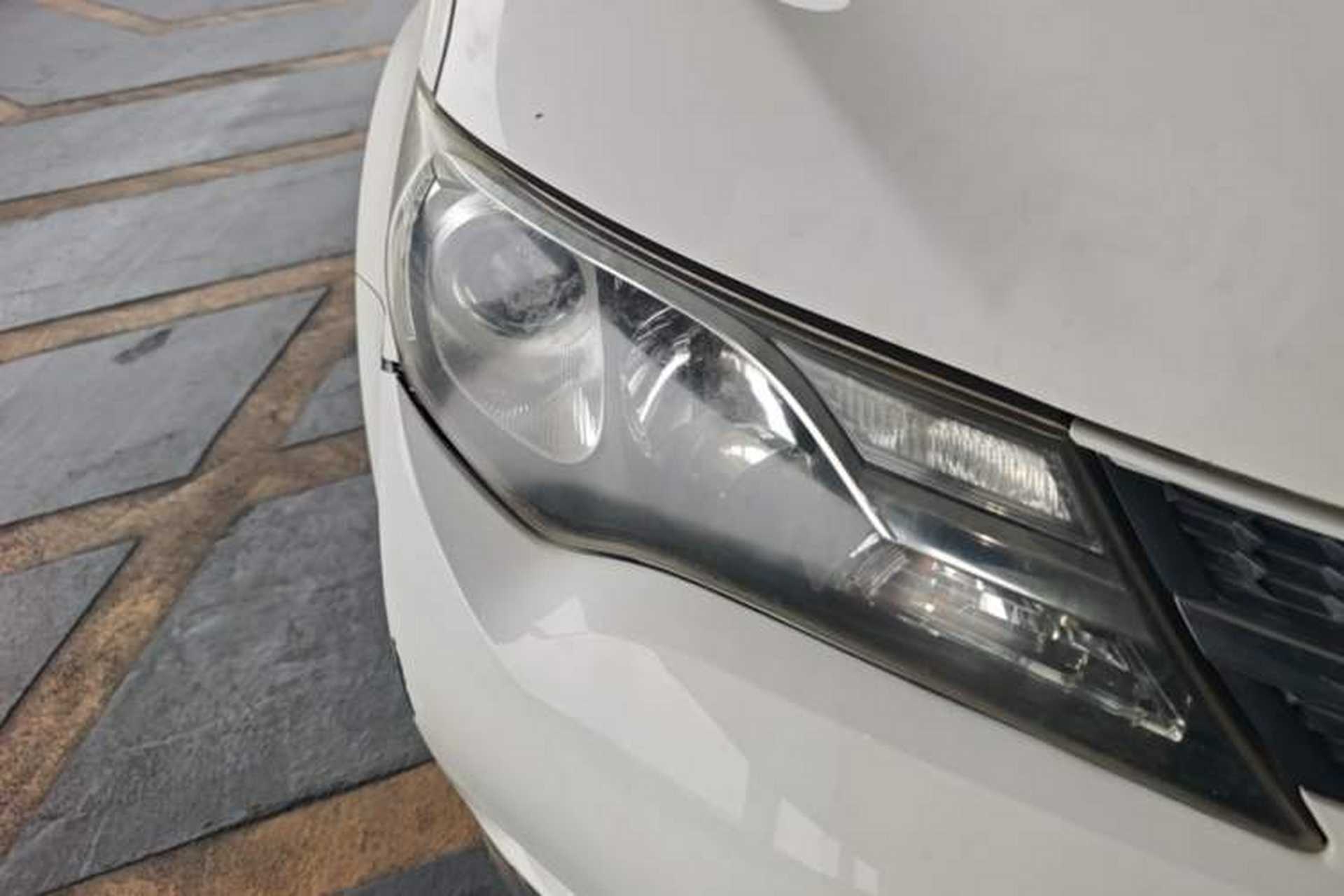 Used Toyota RAV4 2013 2.0L CVT Four-Wheel Drive New Edition Right Front Headlight