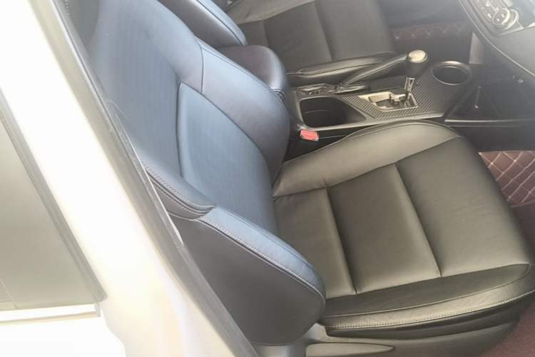 Used Toyota RAV4 2013 2.0L CVT Four-Wheel Drive New Edition Right Front Seat