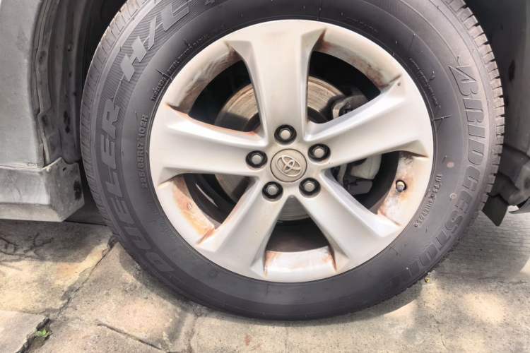 Used Toyota RAV4 2013 2.0L CVT Four-Wheel Drive New Edition Right Front Wheel Hub