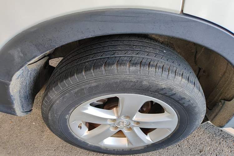 Used Toyota RAV4 2013 2.0L CVT Four-Wheel Drive New Edition Right Rear Wheel Hub