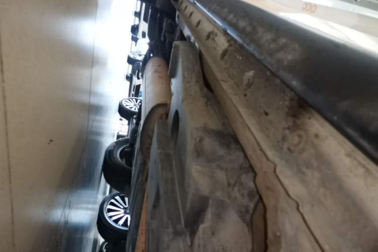 Used Toyota RAV4 2013 2.5L Automatic 4x4 Elite Edition Right Side Sill