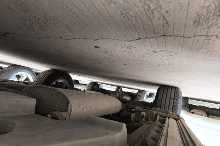 Used Toyota RAV4 2013 2.5L Automatic 4x4 Elite Edition Right Side Sill