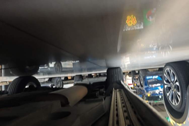 Used Toyota RAV4 2013 2.5L Automatic 4x4 Elite Edition Right Side Sill
