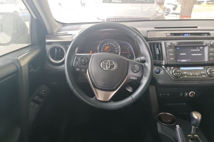 Used Toyota RAV4 2013 2.0L CVT Four-Wheel Drive New Edition Steering Wheel