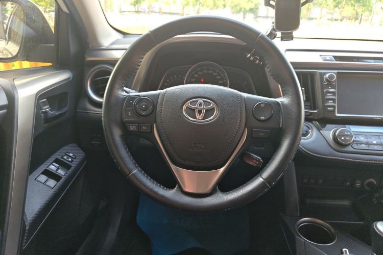 Used Toyota RAV4 2013 2.0L CVT Four-Wheel Drive New Edition Steering Wheel