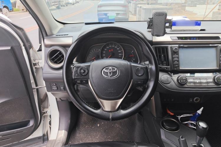 Used Toyota RAV4 2013 2.0L CVT Four-Wheel Drive Fashion Edition Steering Wheel