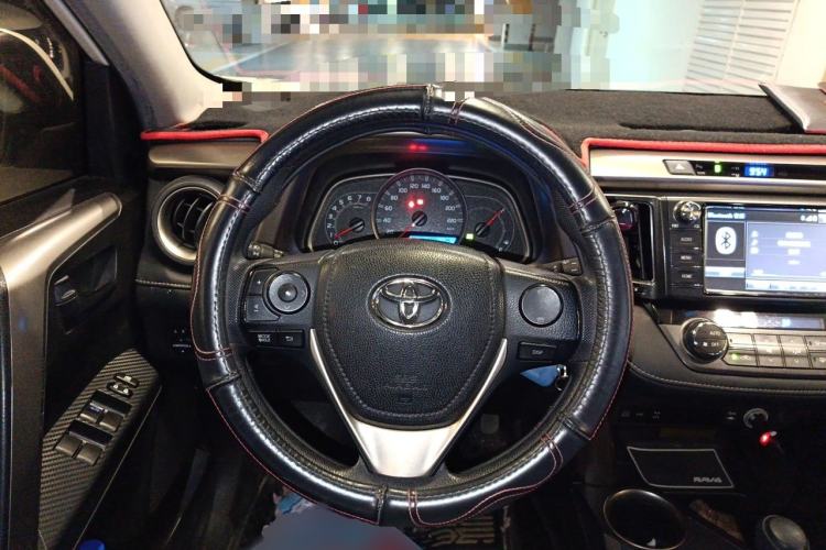 Used Toyota RAV4 2013 2.0L CVT Four-Wheel Drive Fashion Edition Steering Wheel