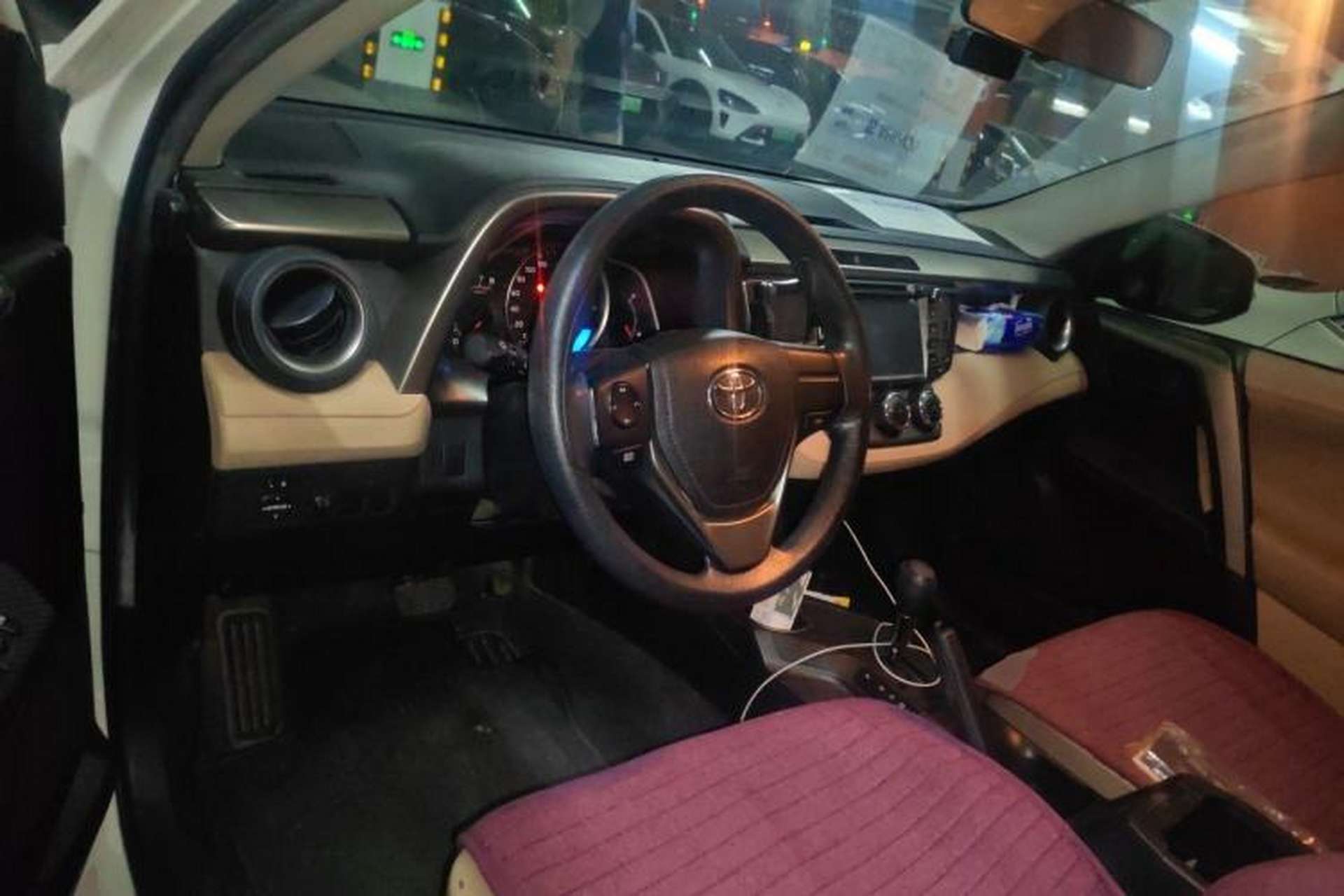 Used Toyota RAV4 2013 2.0L CVT Two-Wheel Drive Urban Edition Steering Wheel