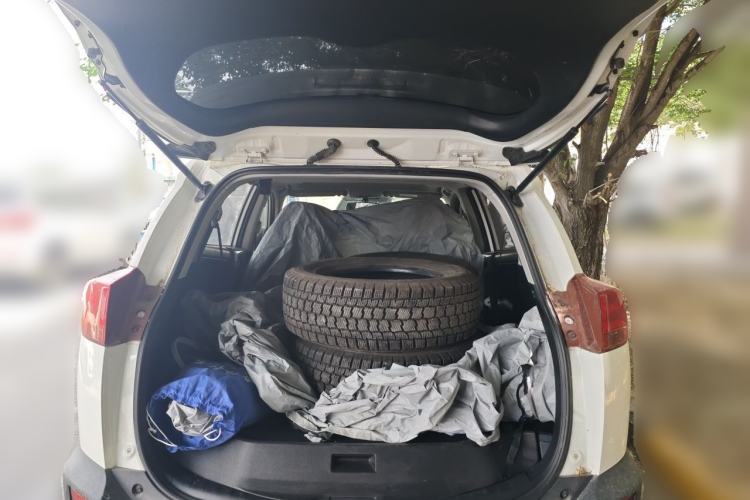 Used Toyota RAV4 2013 2.0L CVT Four-Wheel Drive New Edition Trunk