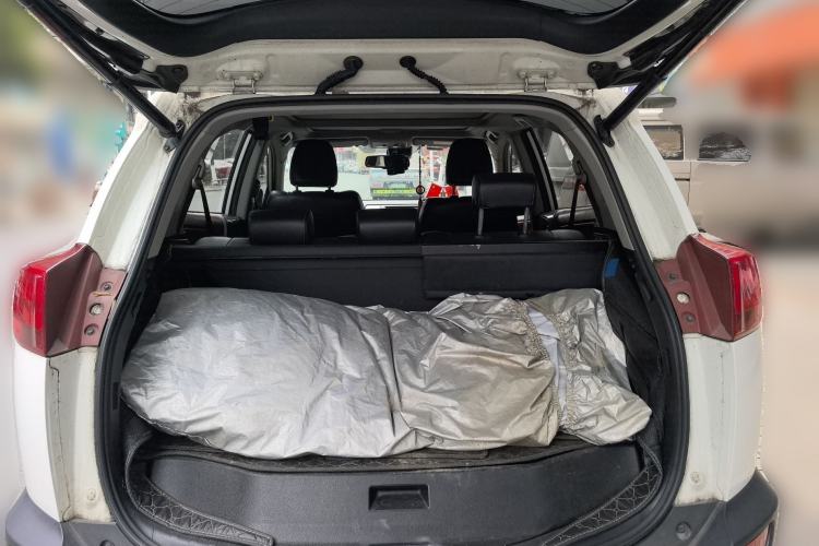Used Toyota RAV4 2013 2.5L Automatic 4x4 Prestige Edition Trunk