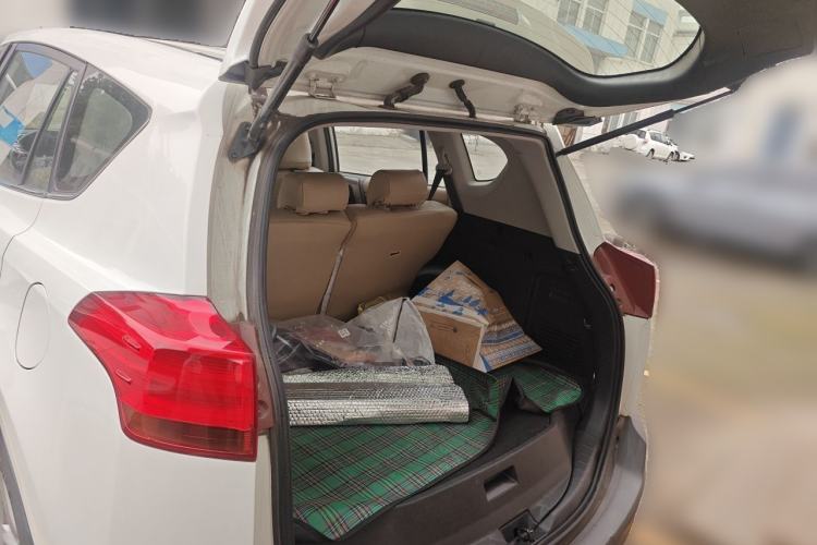 Used Toyota RAV4 2013 2.0L CVT Two-Wheel Drive Urban Edition Trunk