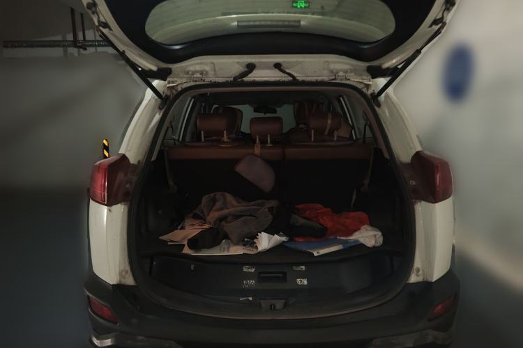 Used Toyota RAV4 2013 2.0L CVT Two-Wheel Drive Urban Edition Trunk