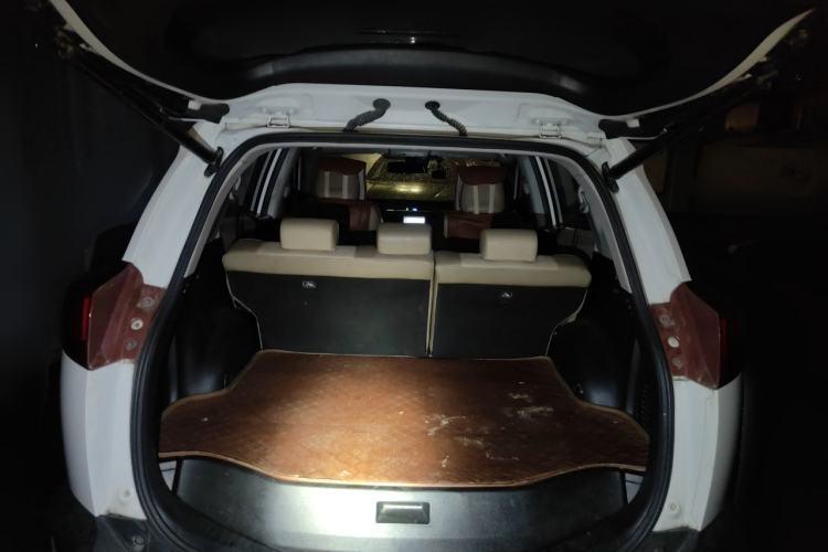 Used Toyota RAV4 2013 2.5L Automatic 4x4 Prestige Edition Trunk