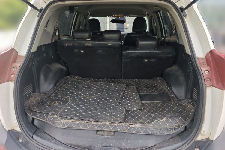Used Toyota RAV4 2013 2.0L CVT Two-Wheel Drive Urban Edition Trunk