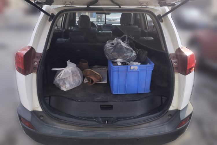 Used Toyota RAV4 2013 2.5L Automatic 4x4 Luxury Edition Trunk