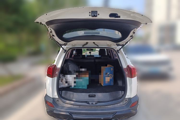 Used Toyota RAV4 2013 2.5L Automatic 4x4 Elite Edition Trunk