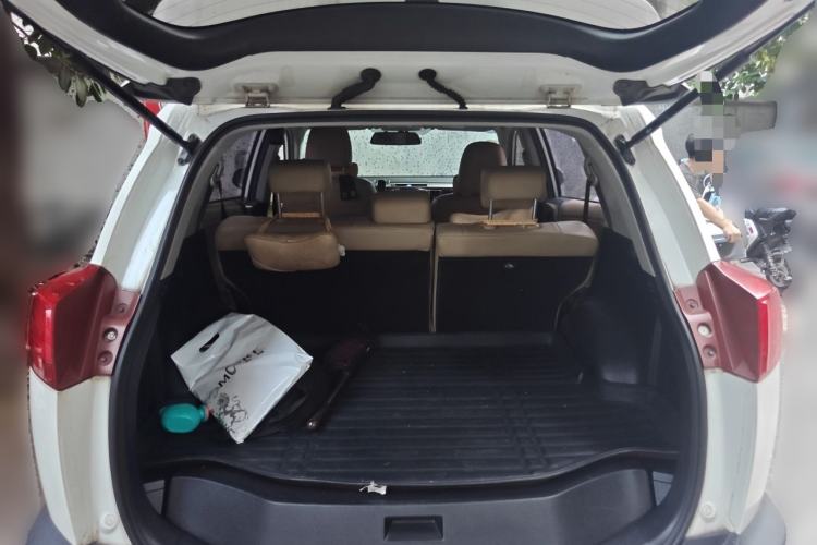 Used Toyota RAV4 2013 2.0L CVT Two-Wheel Drive Urban Edition Trunk