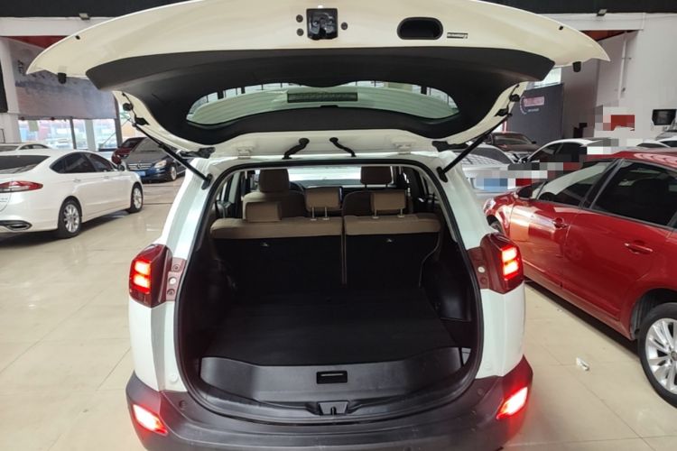 Used Toyota RAV4 2013 2.0L CVT Four-Wheel Drive Fashion Edition Trunk