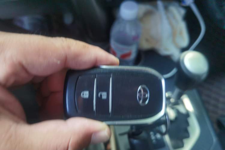 Used Toyota RAV4 2013 2.5L Automatic 4x4 Elite Edition Vehicle Key