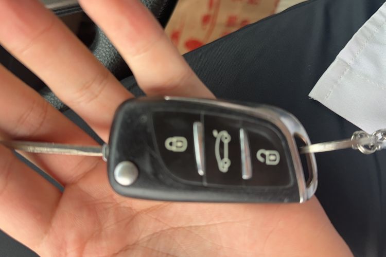 Used Toyota RAV4 2013 2.0L Manual Two-Wheel Drive Urban Edition Vehicle Key